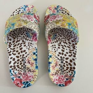 Johnny Was Wildflower Pool Slide Size 8